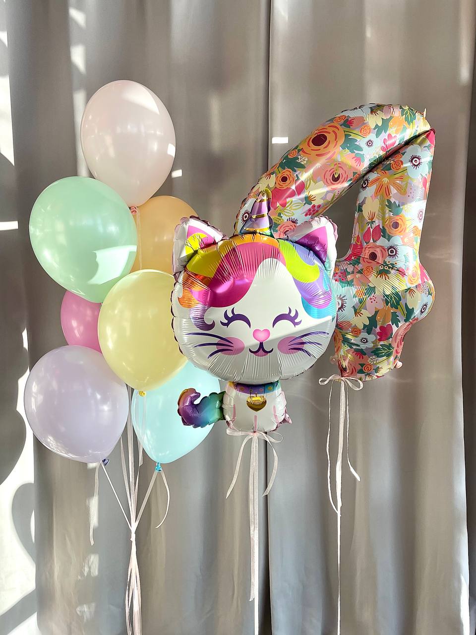 Сет "Шары макарунс и Кот-единорог"