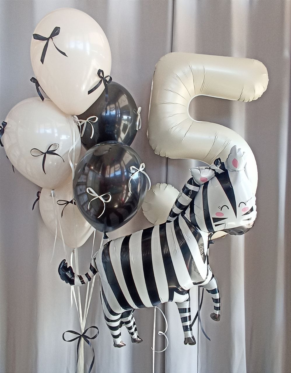 Милая зебра