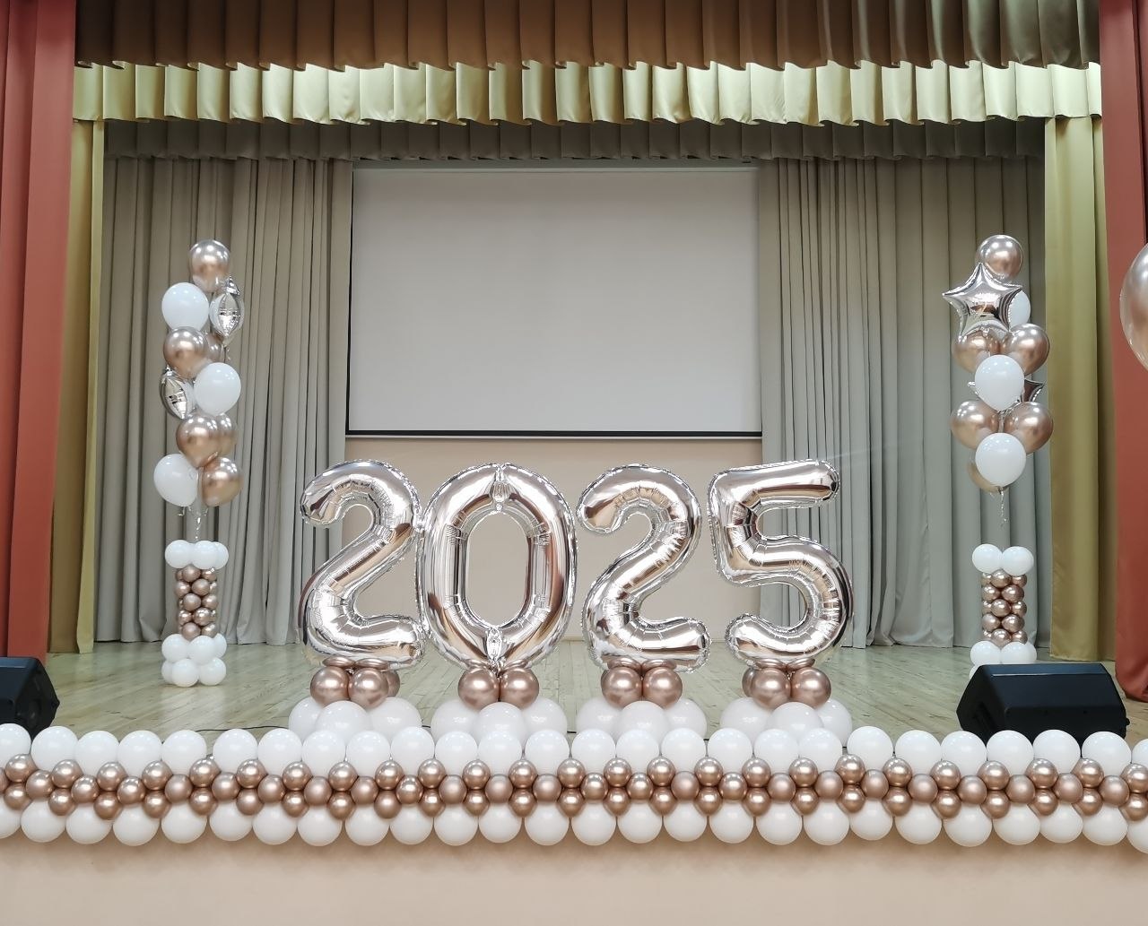 Оформление актового зала