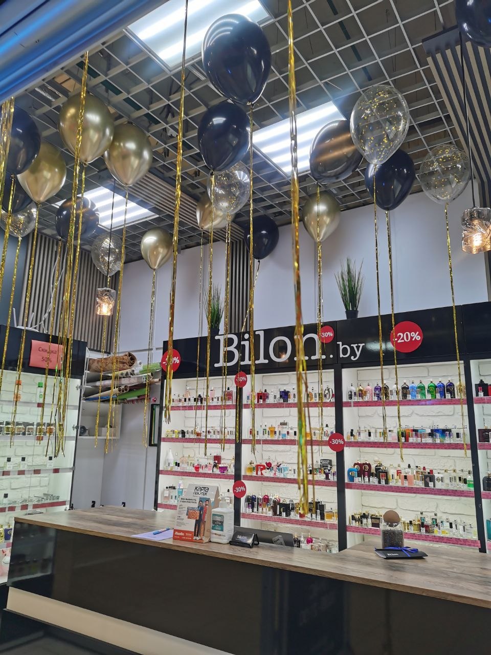 Гелиевые шары на потолок